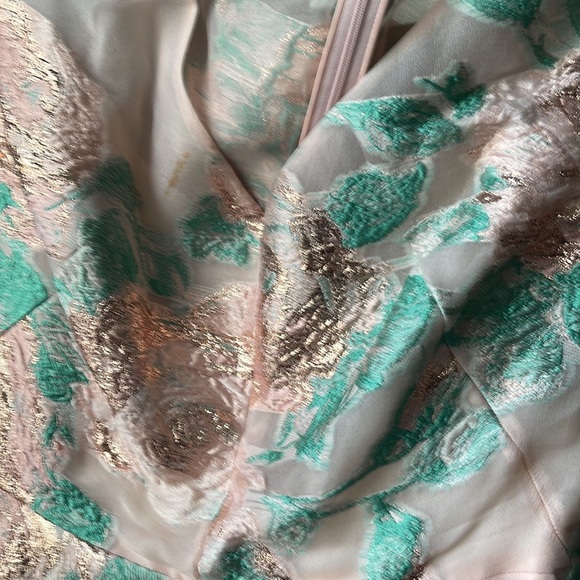 LelaRose - Picture 2 of 6